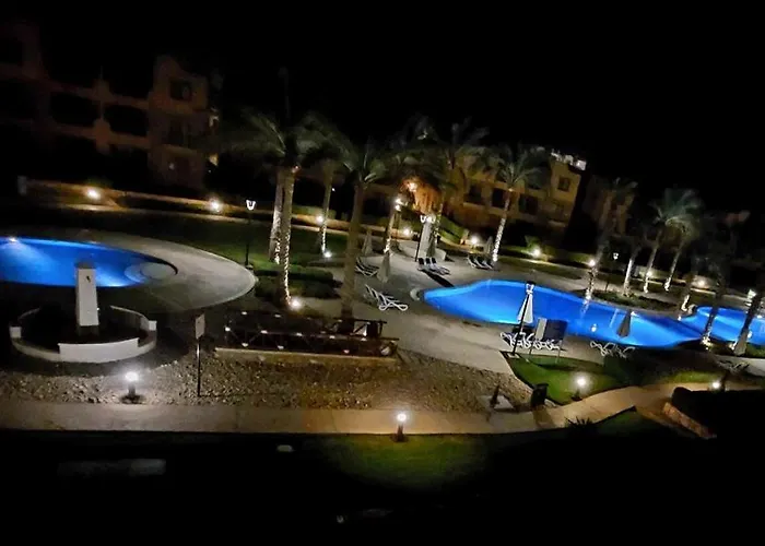 Alpesi faház Mountain View Sokhna 2, Sea And Pool View, 3 Bedrooms, Penthouse With Roof- Families Only Ajn-Szuhna