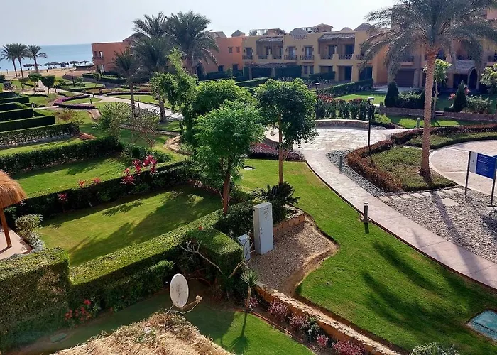 Mountain View Sokhna 2, Sea And Pool View, 3 Bedrooms, Penthouse With Roof- Families Only Alpesi faház Ajn-Szuhna