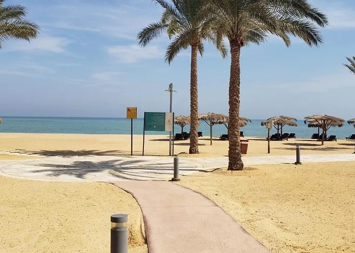 Alpesi faház Mountain View Sokhna 2, Sea And Pool View, 3 Bedrooms, Penthouse With Roof- Families Only Ajn-Szuhna