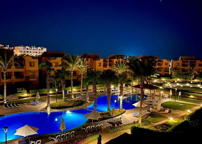 Mountain View Sokhna 2, Sea And Pool View, 3 Bedrooms, Penthouse With Roof- Families Only * Ajn-Szuhna