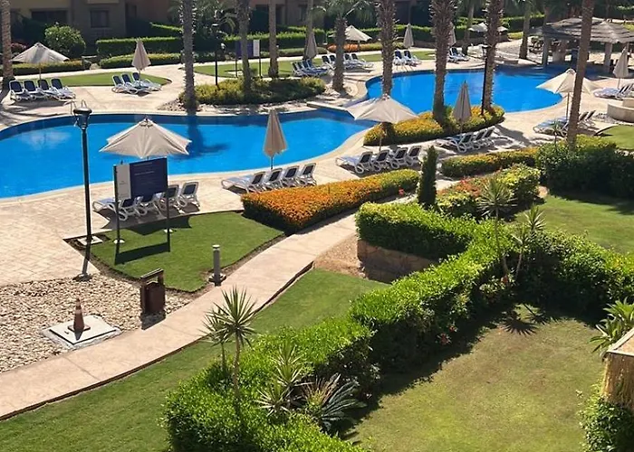 Mountain View Sokhna 2, Sea And Pool View, 3 Bedrooms, Penthouse With Roof- Families Only Alpesi faház