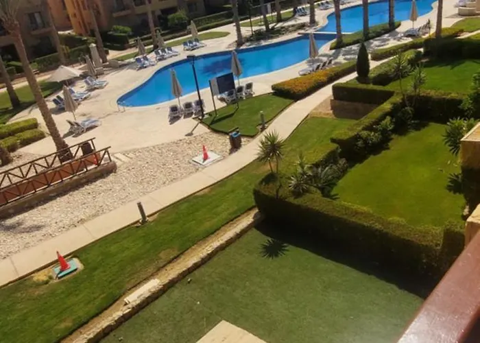 Mountain View Sokhna 2, Sea And Pool View, 3 Bedrooms, Penthouse With Roof- Families Only Alpesi faház *